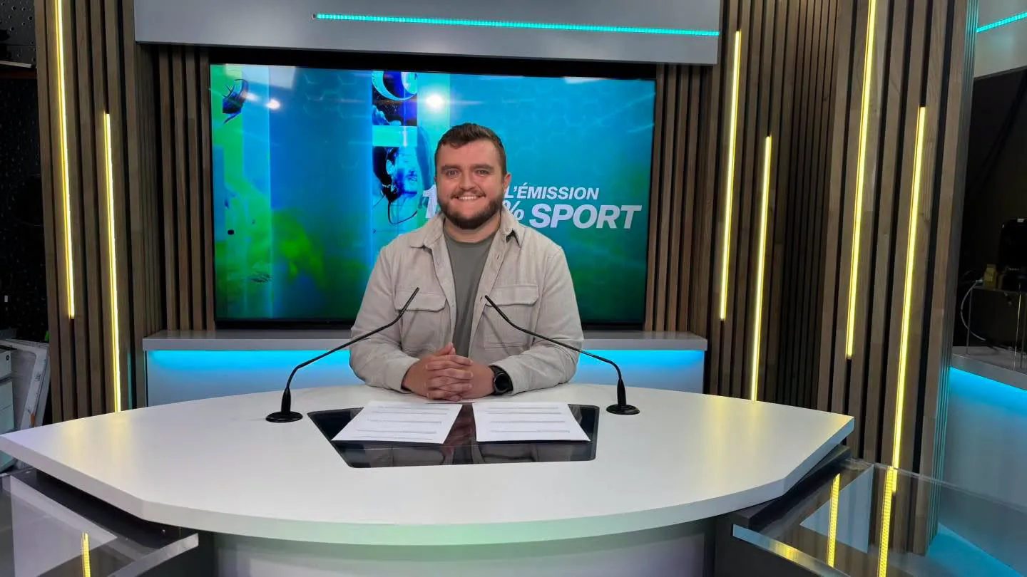 Nicolas Matloka sur le plateau d'une émission sportive